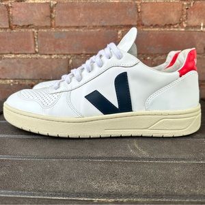 Veja V-10 | 11 | White - Nautico Pekin